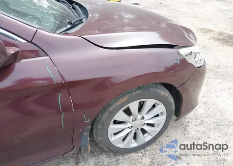 2015 Honda Accord Touring z USA, uszkodzony, nr VIN 1HGCR3F9XFA010985